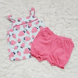 ❤️ 3/$10 Baby Strawberry Shorts Set